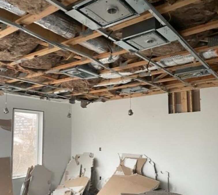 How to Do Water Damage Restoration